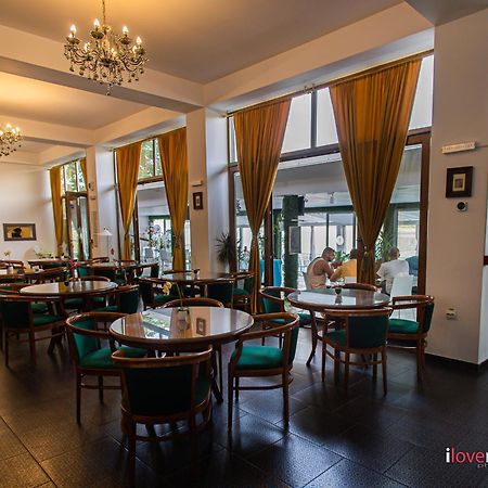 Riviera 990 - Resort & Restaurant Ieşelniţa المظهر الخارجي الصورة