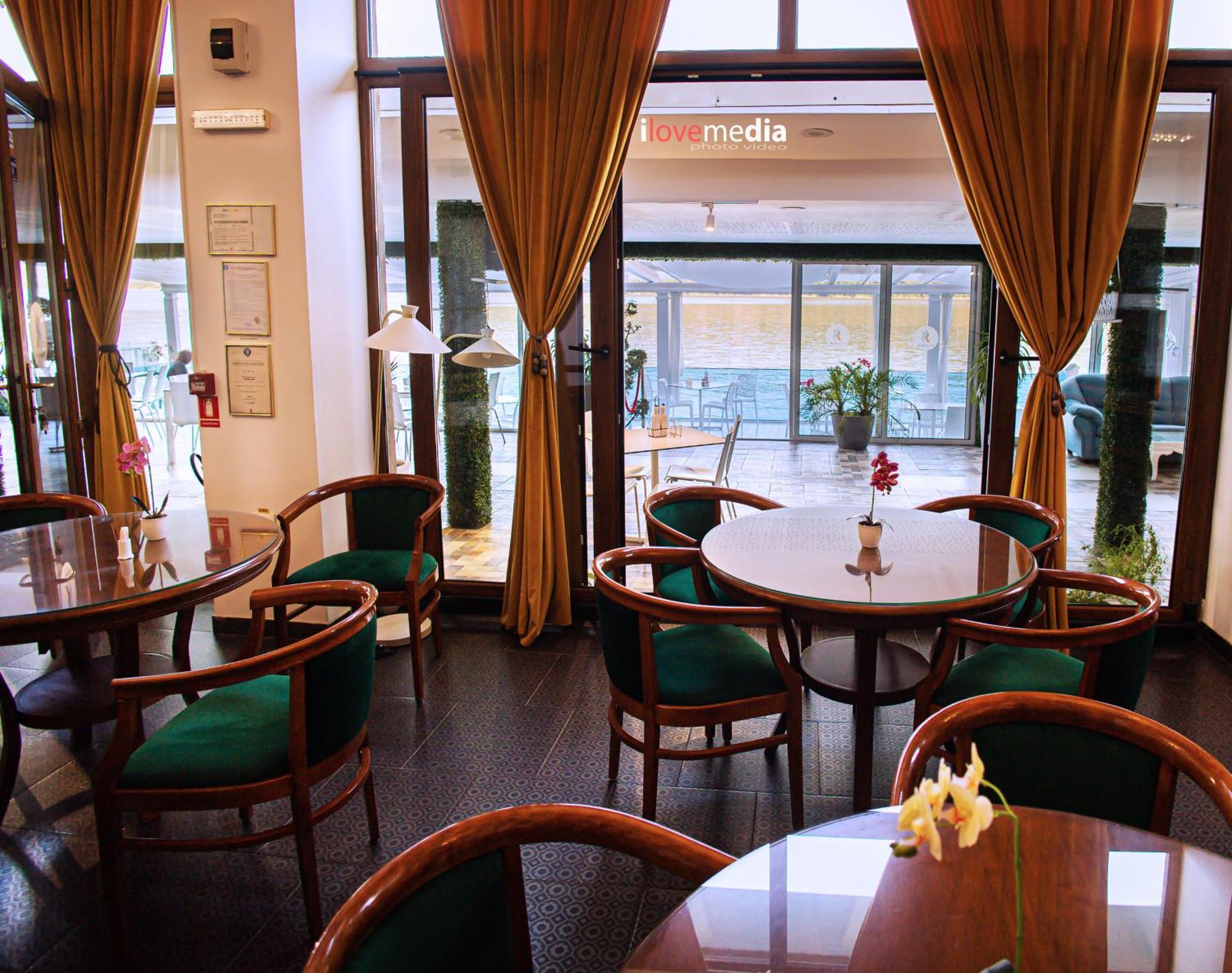 Riviera 990 - Resort & Restaurant Ieşelniţa المظهر الخارجي الصورة